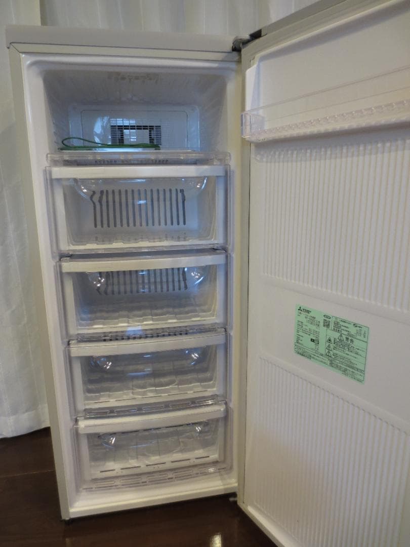 【もんた】三菱冷蔵庫 MF-U12D-S