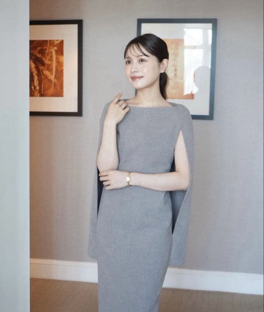 ワンピース laubeblanc Narrow line Cape Dress