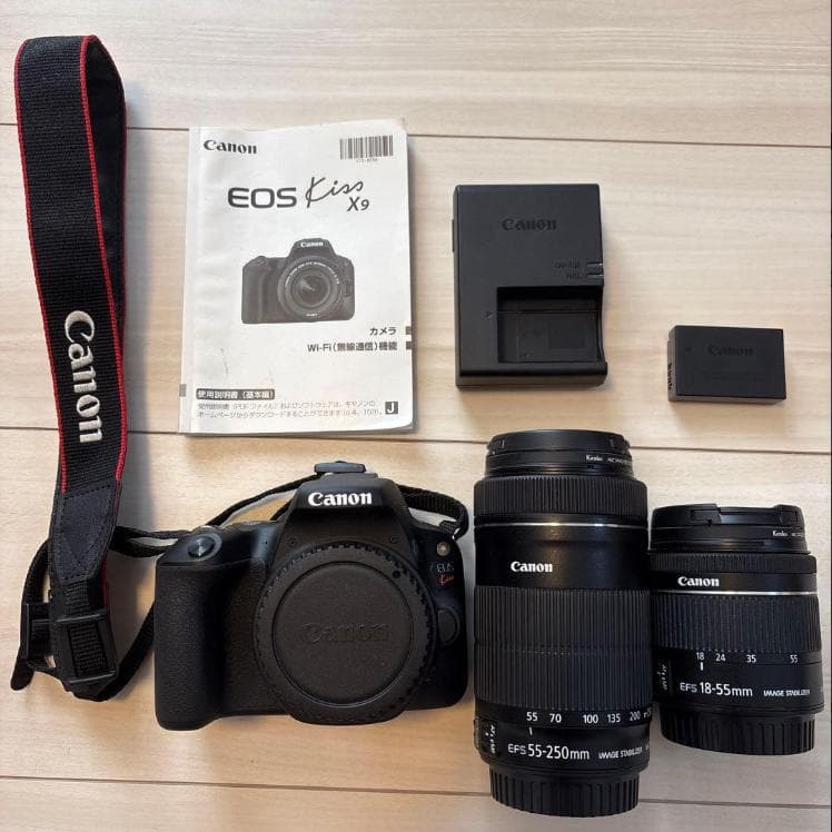 【極上品】Canon EOS Kiss X9 ダブルズームキット
