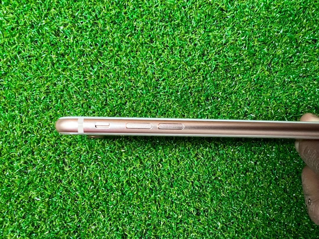 iPhone8 ゴールド256 GB SIMフリー　 タッチIDが使えない不良