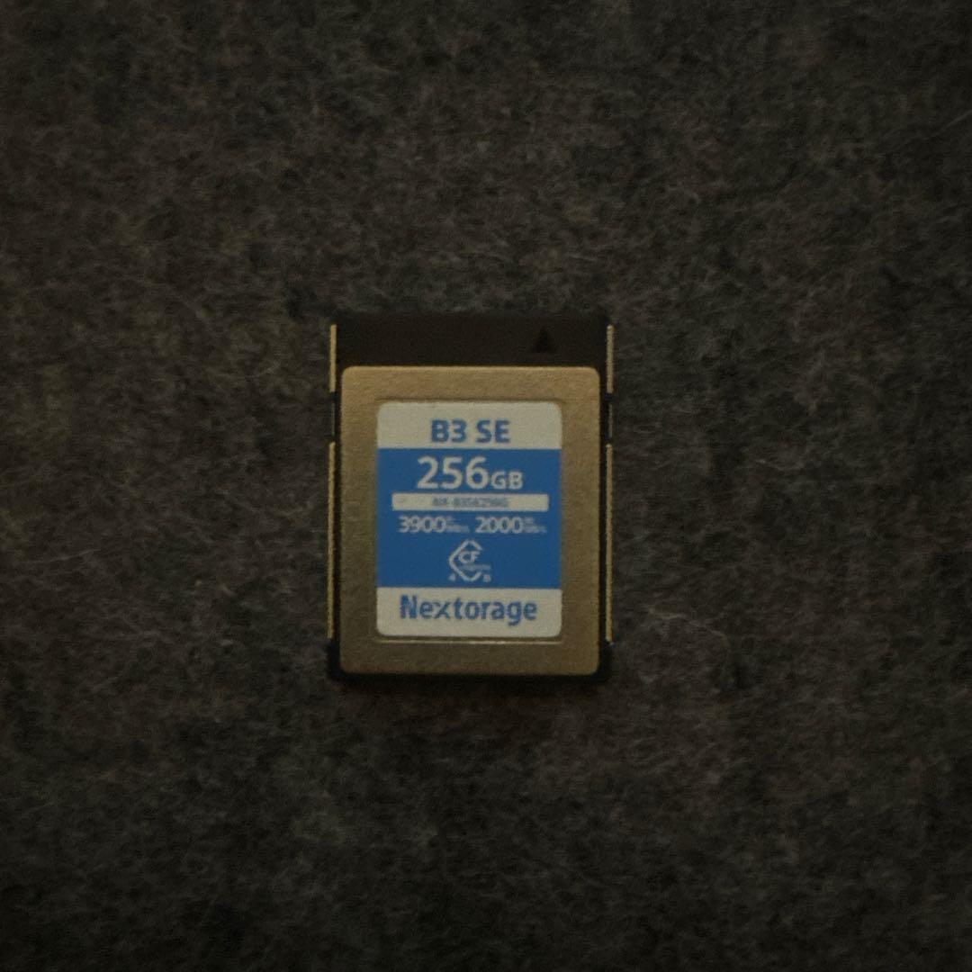 【超美品】CANON EOS R5 MARK II cfexpress B付