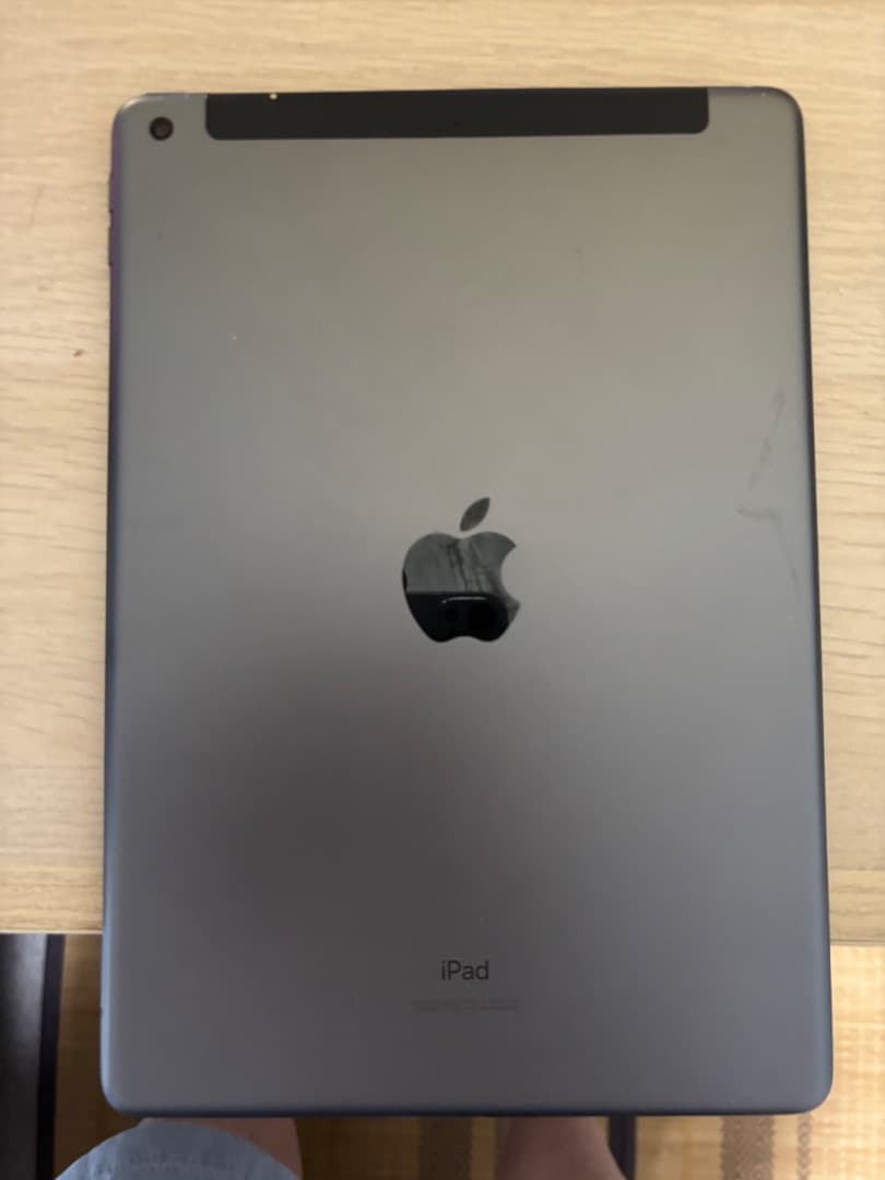 iPad 第8世代 cellular+wi-fi 32G SIMフリー