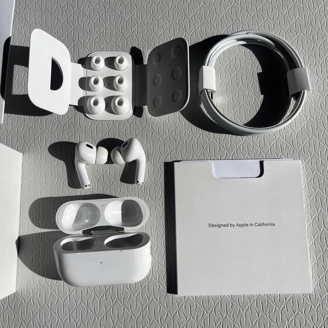 Apple AirPods Pro 第2世代 本体と付属品