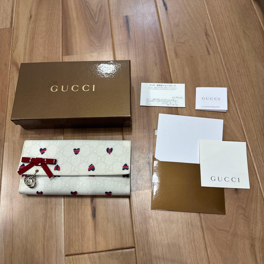 GUCCI ハート柄 長財布