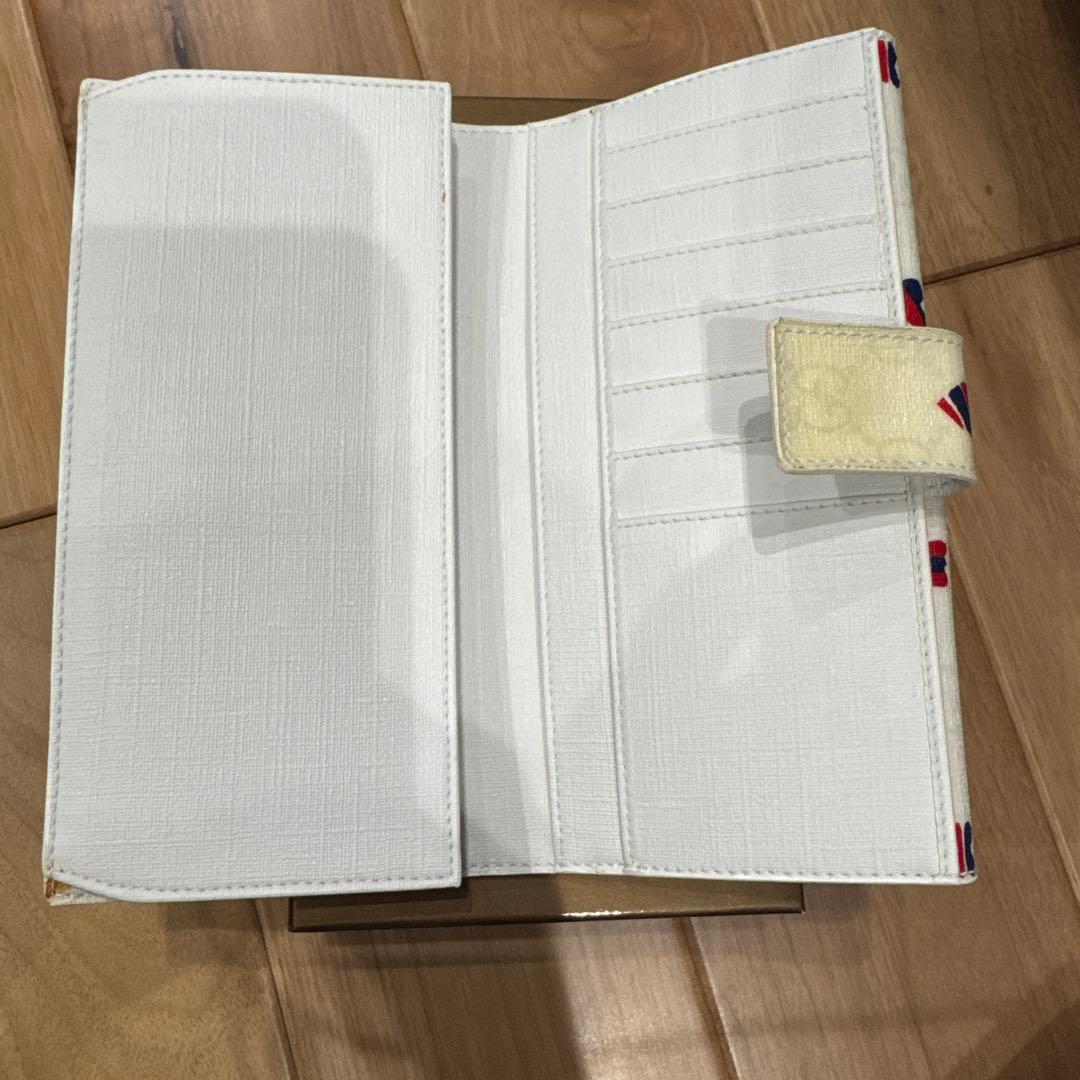GUCCI ハート柄 長財布