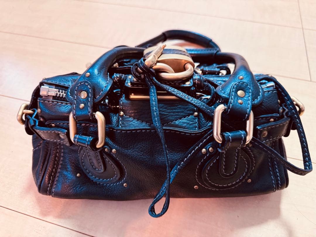 Chloe レザー ハンドバッグ ロック付き