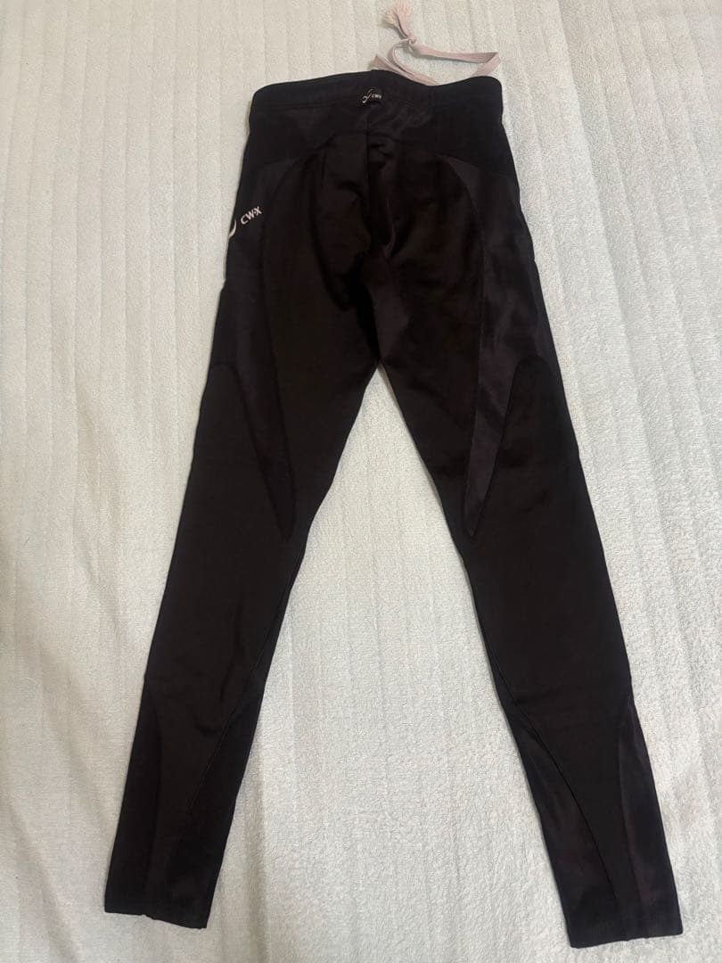 CWX 長袖シャツとレギンスとスポーツブラ2枚のセット