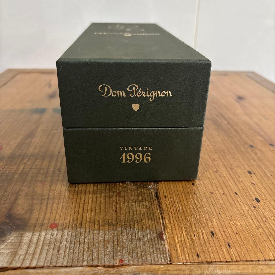 Dom Pérignon 1996 ギフトボックス入り未開封