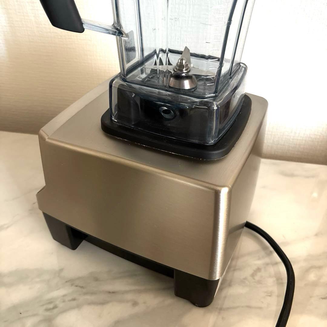【正規品】Vitamix VM0111 2.0Lコンテナ付 高性能ブレンダー