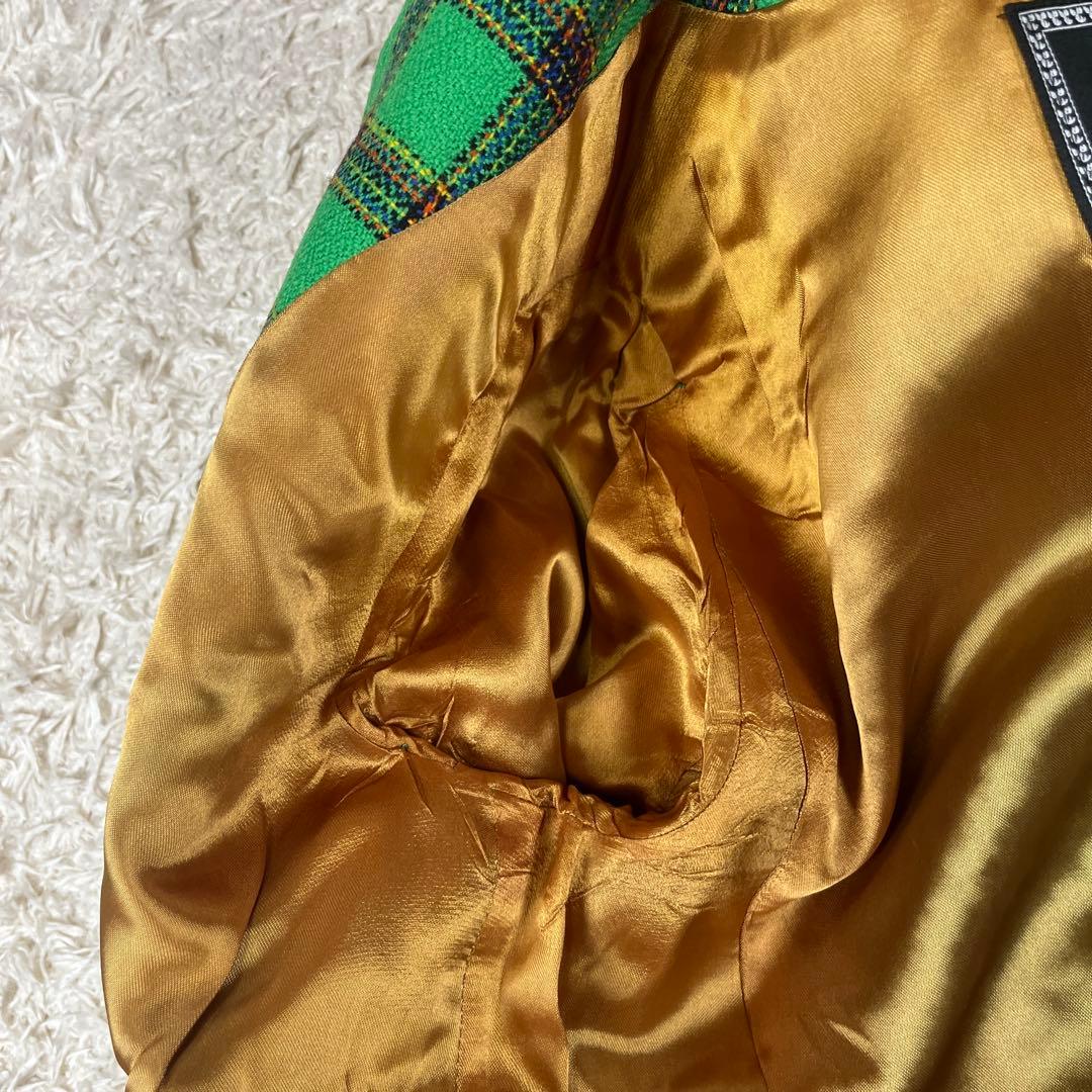 美品 ヴェルサーチ 短丈 メデューサボタン チェック柄 テーラードジャケット