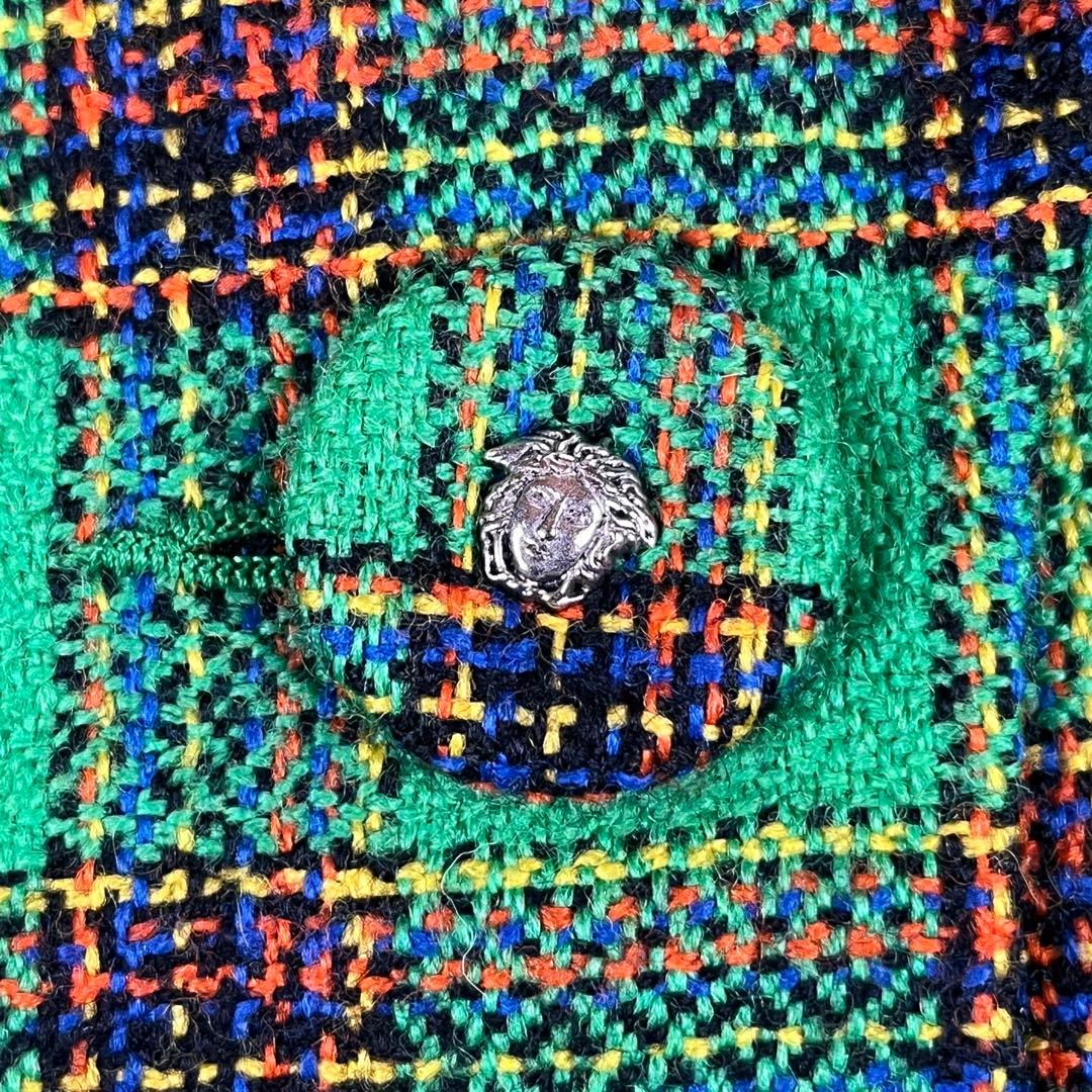 美品 ヴェルサーチ 短丈 メデューサボタン チェック柄 テーラードジャケット