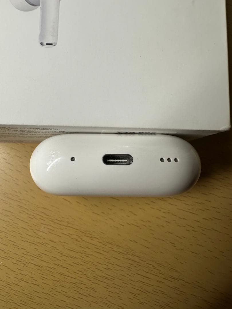 H*l様 中古 純正 Apple AirPods Pro2 第2世代　USB-C