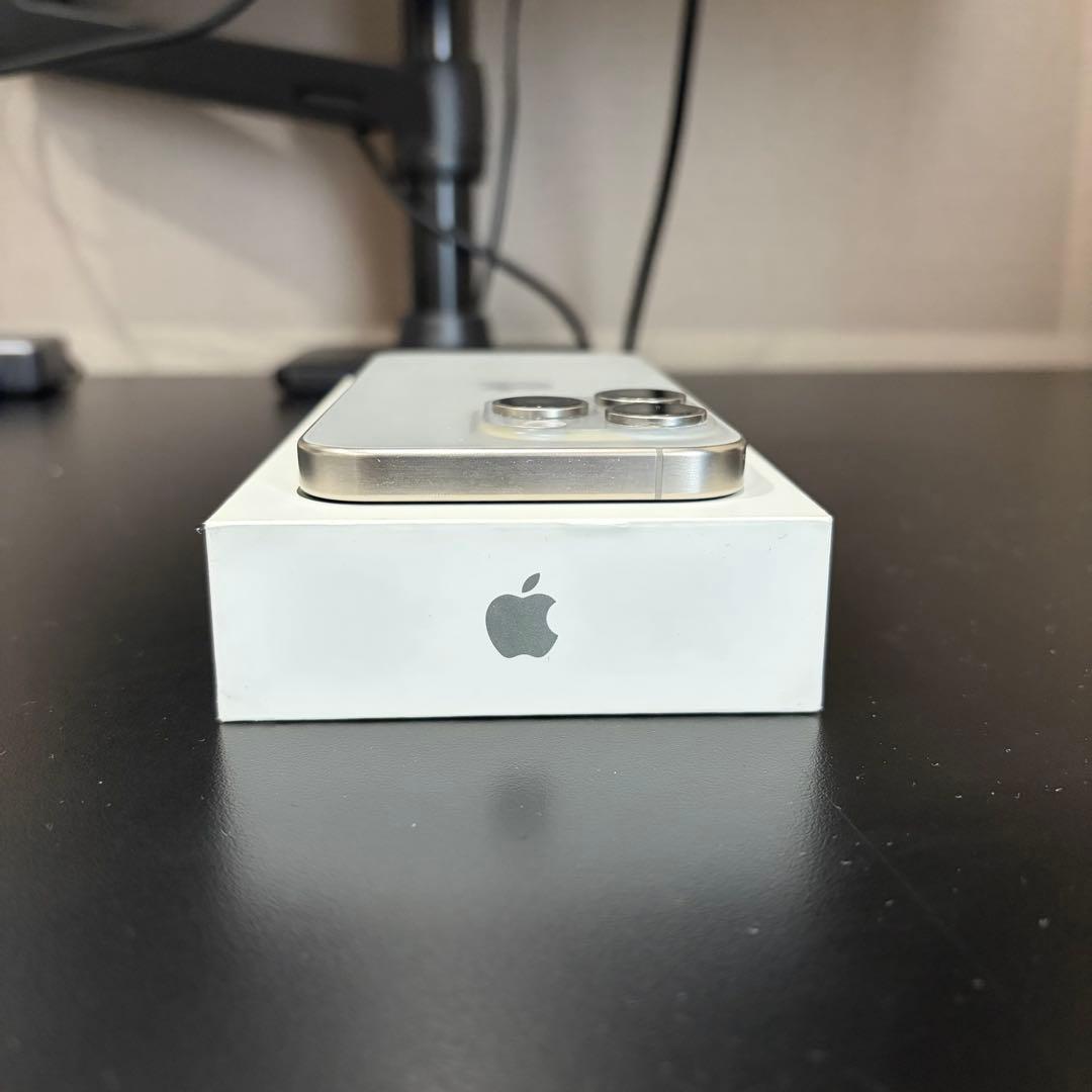 SIMフリーiPhone 15 Pro 128GB ナチュラルチタニウム