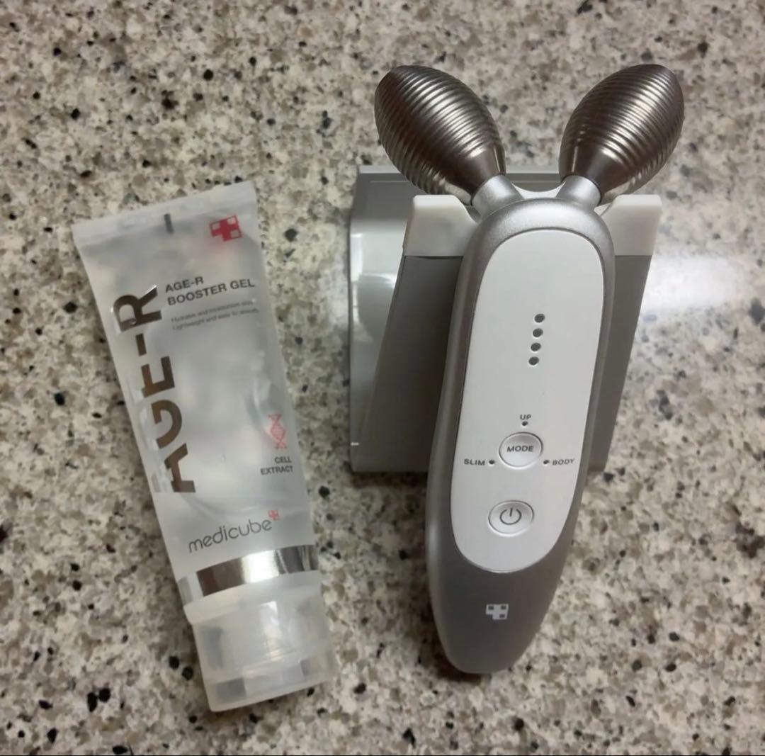メディキューブAGE-RショットEMS美顔器セット