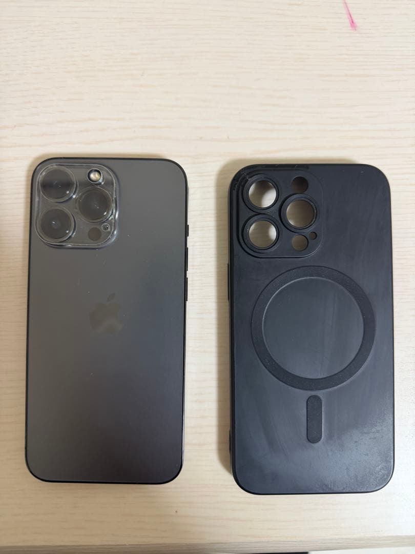 L*2様 美品 SIMフリー iPhone 13 Pro グラファイト 本体 ケ