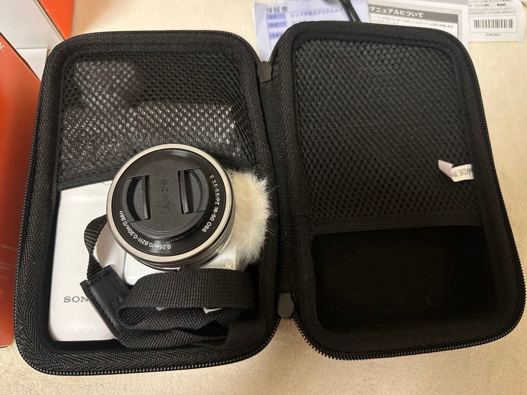 【グリップとケース付き】SONY ZV-E10ミラーレス一眼カメラ