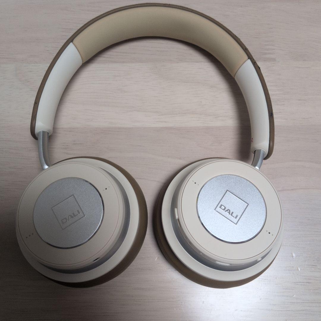 DALI io 6 ワイヤレスヘッドホン ベージュ