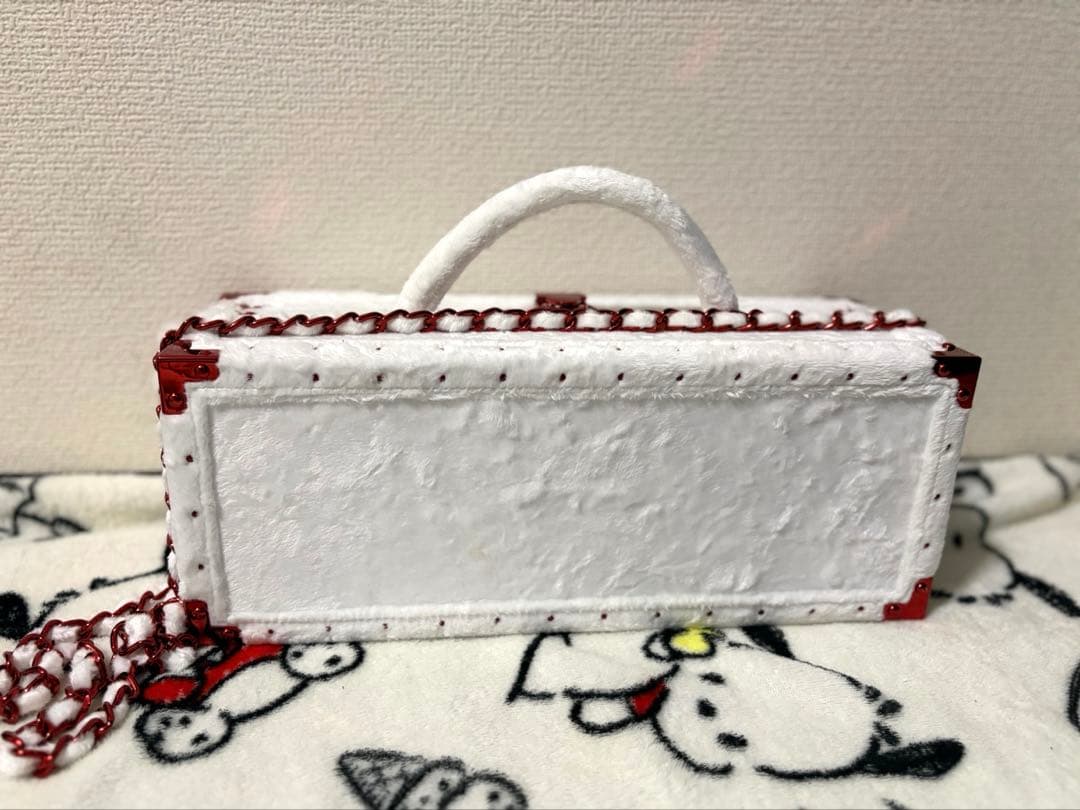 エンジェルシャンパン ホリデーエディション レザータイプ レッド 空き箱 鍵付き