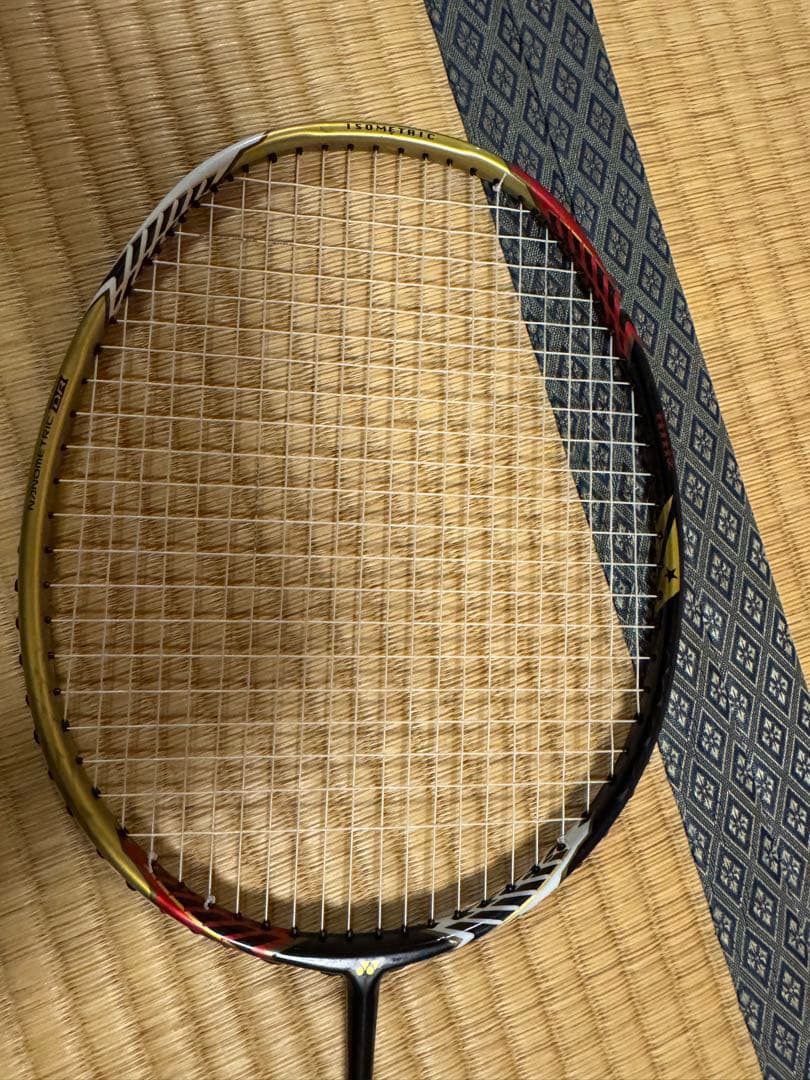 ヨネックスバドミントン　ナノフレア1000z LD Force ナノレイ900