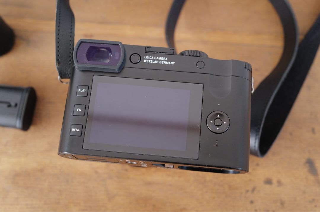 Leica ライカ Q2 純正レザーケース+その他おまけ付き