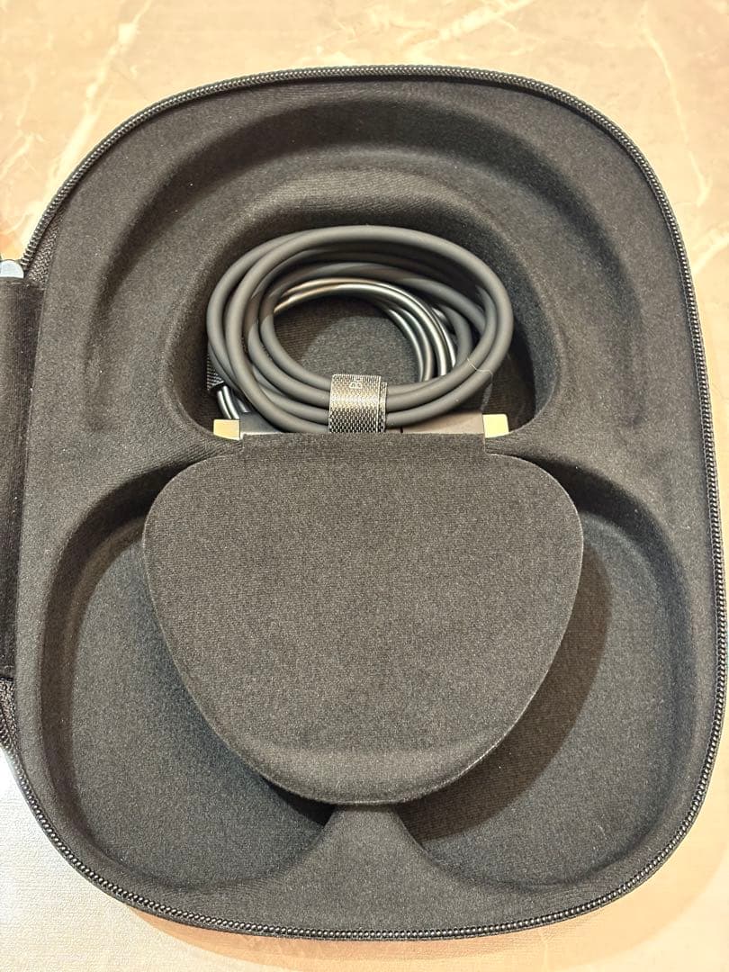 Bowers & Wilkins Px8 S2 ワイヤレスヘッドフォン