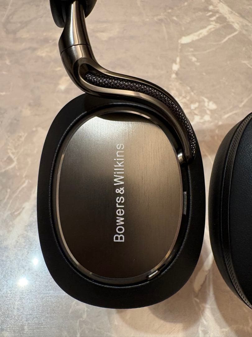 Bowers & Wilkins Px8 S2 ワイヤレスヘッドフォン