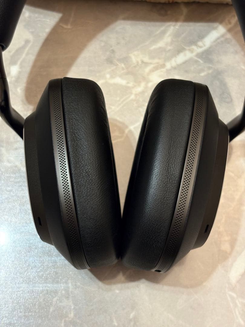 Bowers & Wilkins Px8 S2 ワイヤレスヘッドフォン