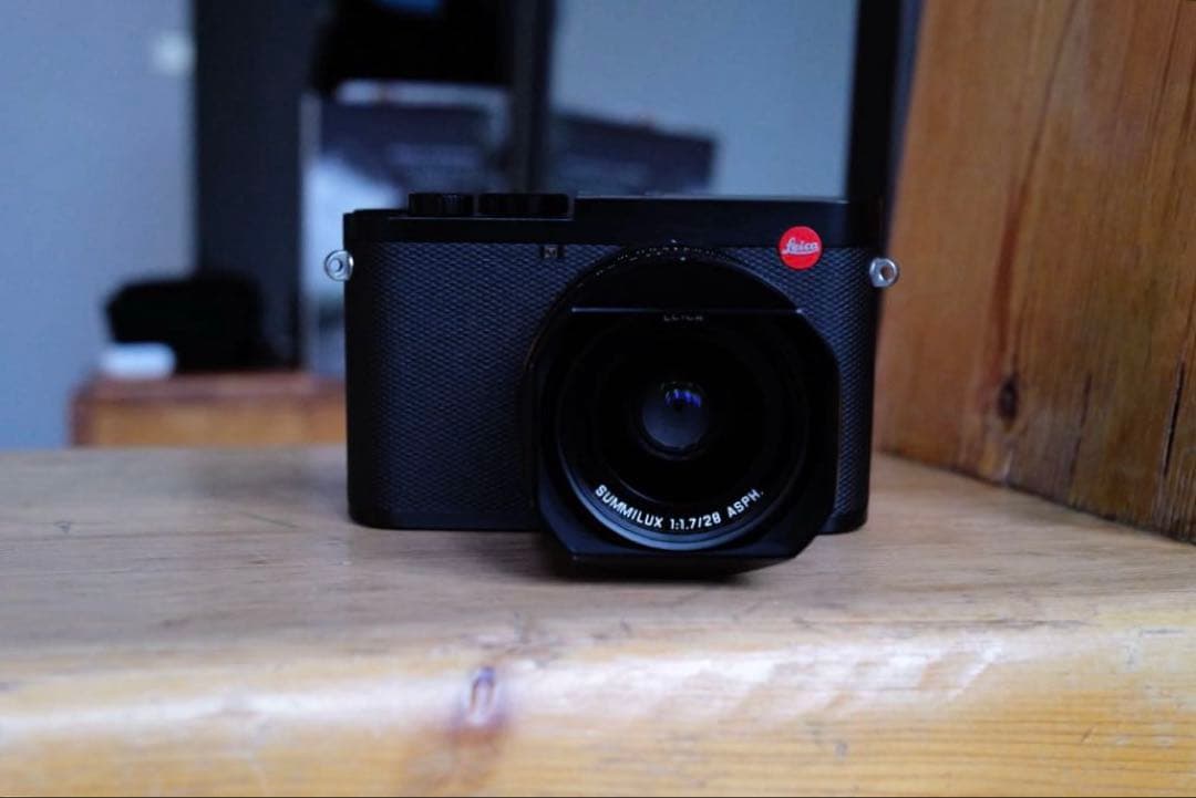 Leica Q2 美品　ストラップ、レンズフィルター　付き　付属品完備