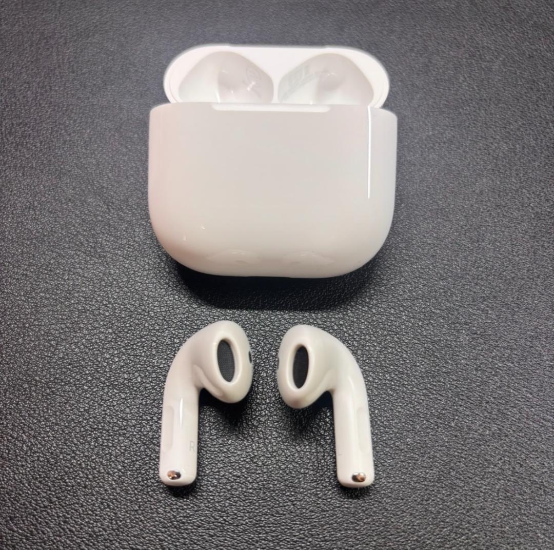 Apple正規品 ANC搭載 AirPods4