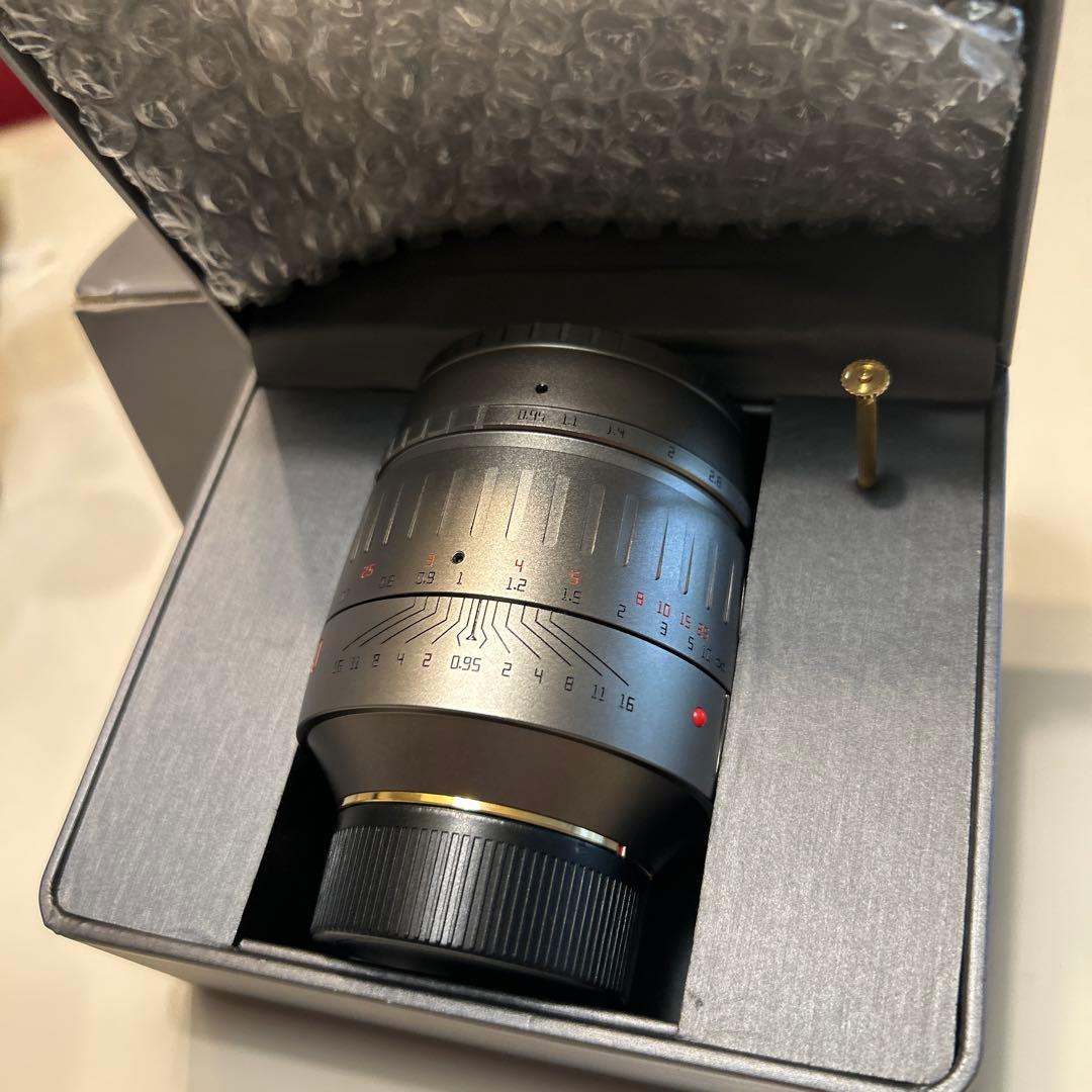 TTArtisan 50mm F0.95レンズ、チタンカラー