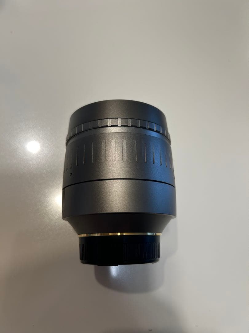 TTArtisan 50mm F0.95レンズ、チタンカラー