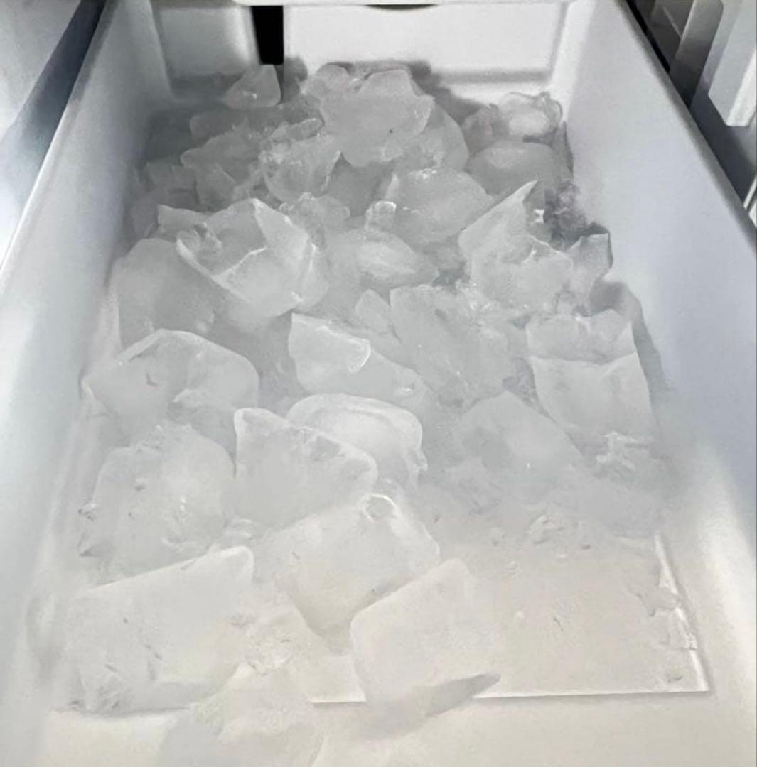 シャープノンフロン冷凍冷蔵庫SJ-PW42B-S 2016年