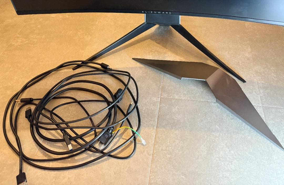 ALIENWARE ゲーミングモニター 34.1インチ AW3418DW