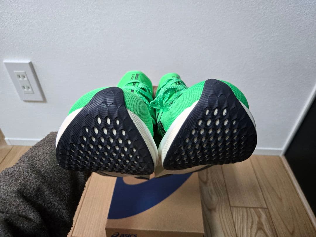 早い者勝ち!! マジックスピード5 26.0cm