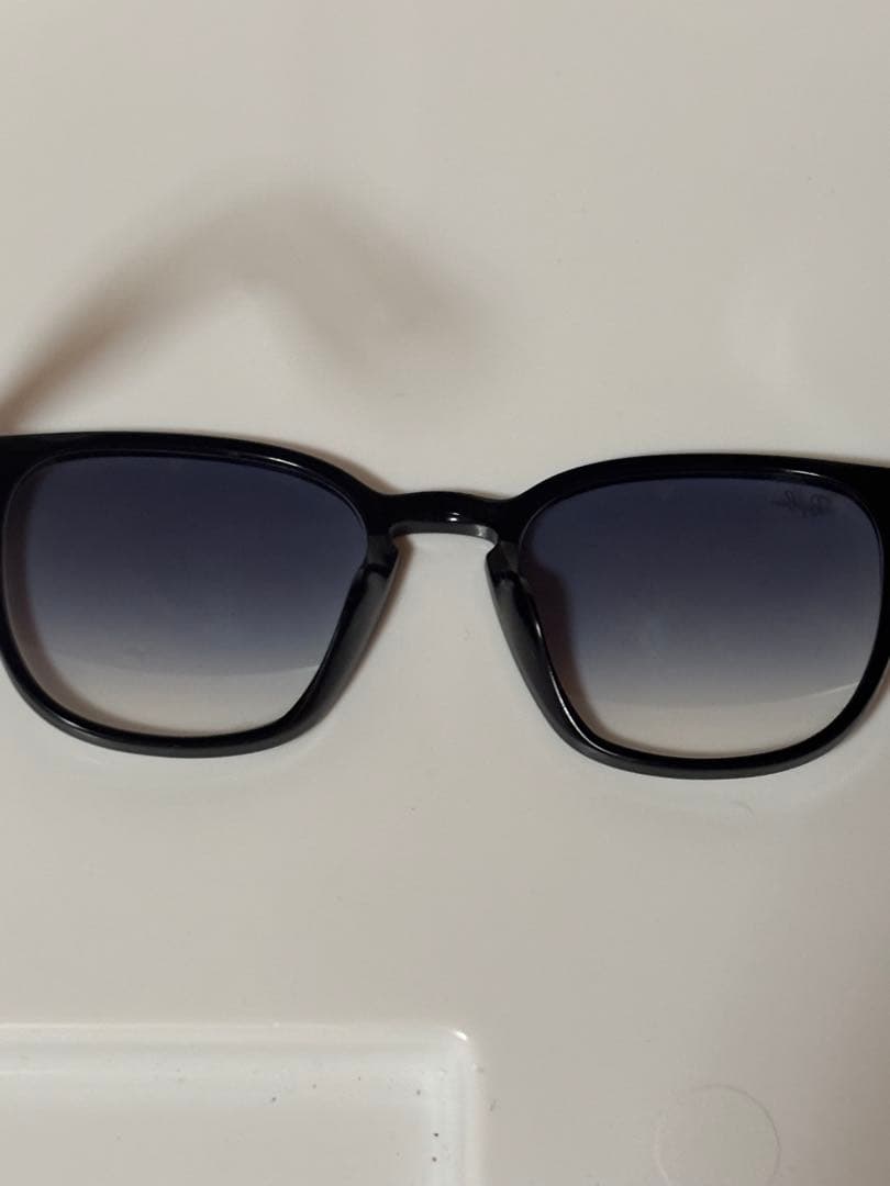 ★大人気モデル★RB4258-F 601/19 ★啓之輔さん着用★RayBan★