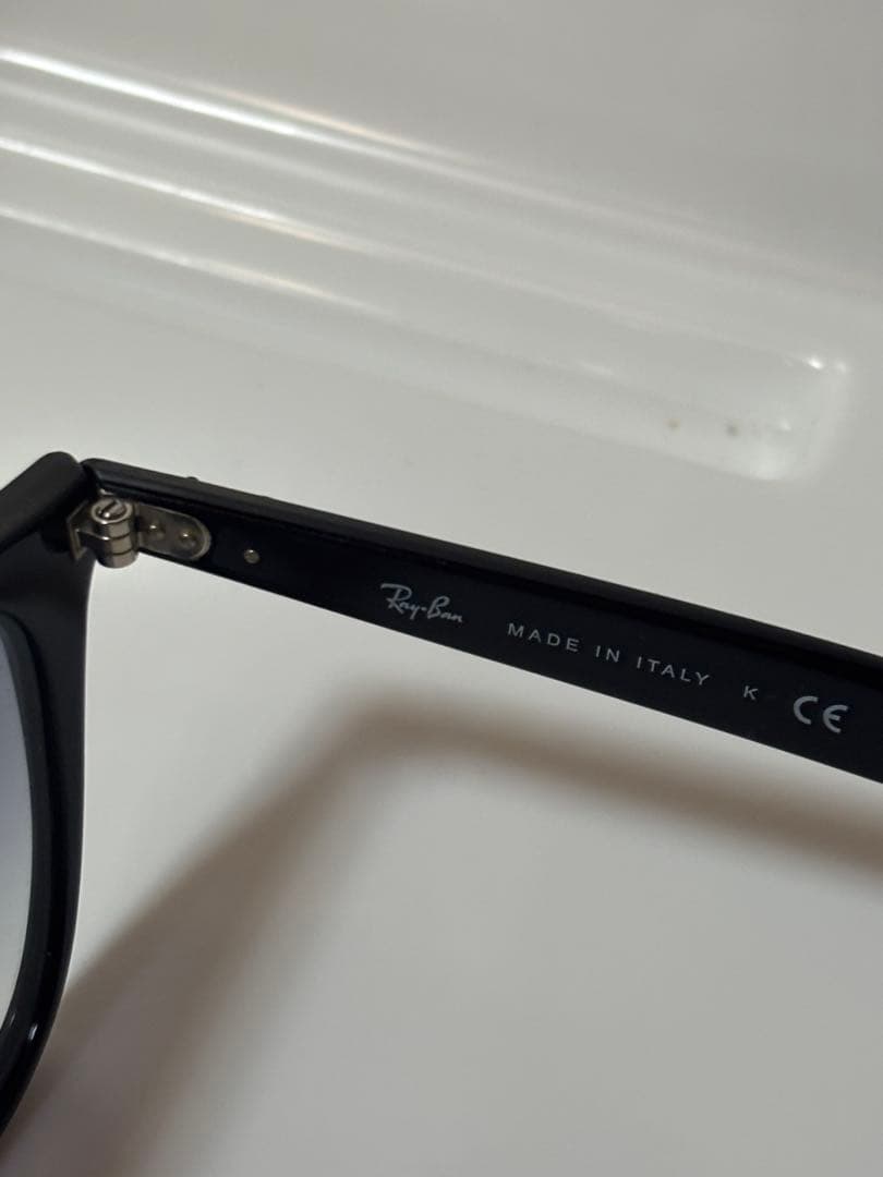 ★大人気モデル★RB4258-F 601/19 ★啓之輔さん着用★RayBan★