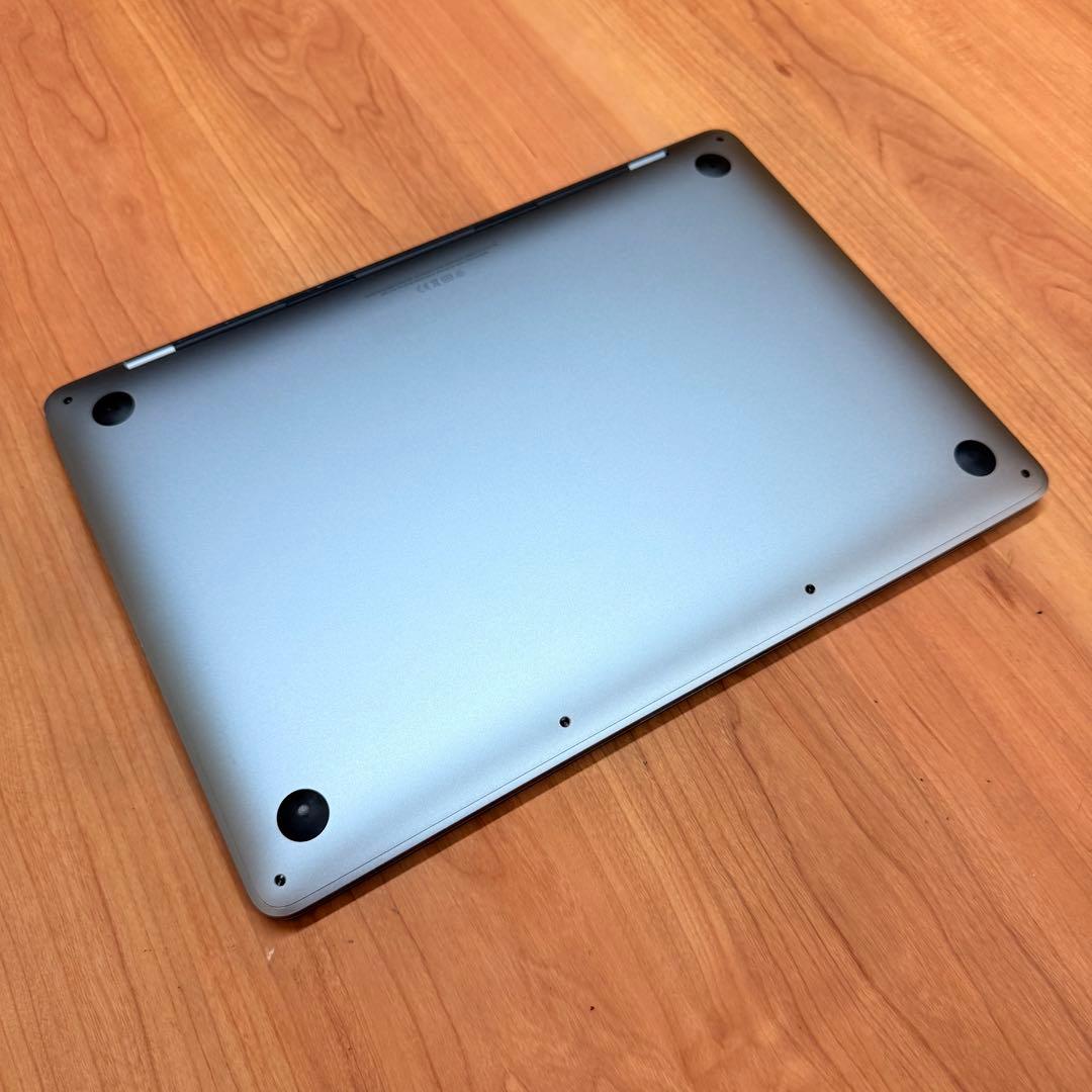 MacBook pro 13インチ 2020 M1 16GB SSD512GB