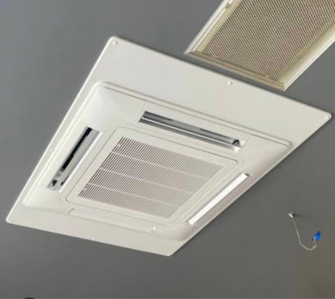 日立　天井埋込型エアコン ホワイト