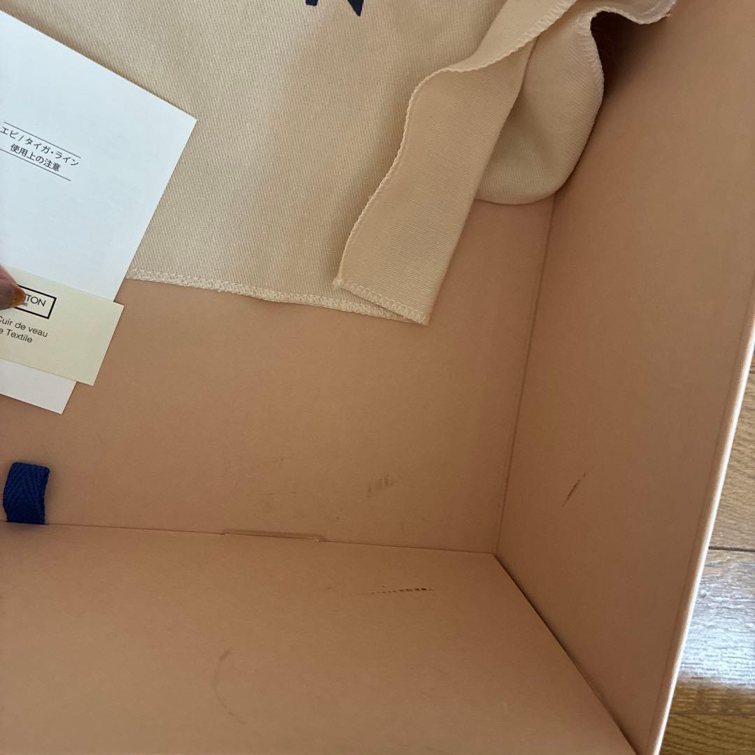 クルミさん専用ルイヴィトン タイガ アウトドア メッセンジャーバック　美品