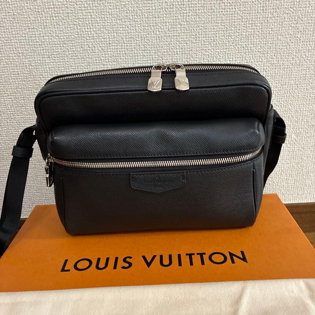 クルミさん専用ルイヴィトン タイガ アウトドア メッセンジャーバック　美品