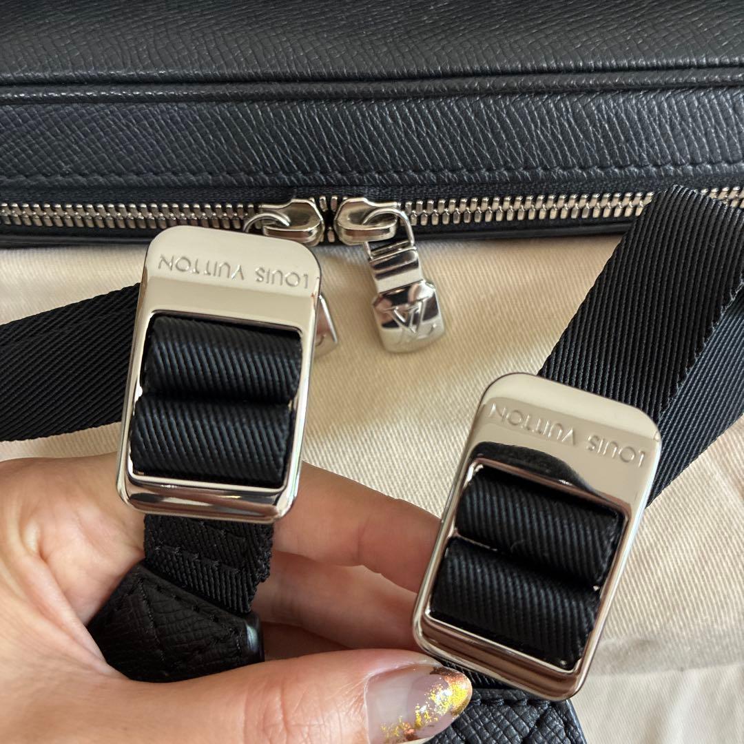 クルミさん専用ルイヴィトン タイガ アウトドア メッセンジャーバック　美品