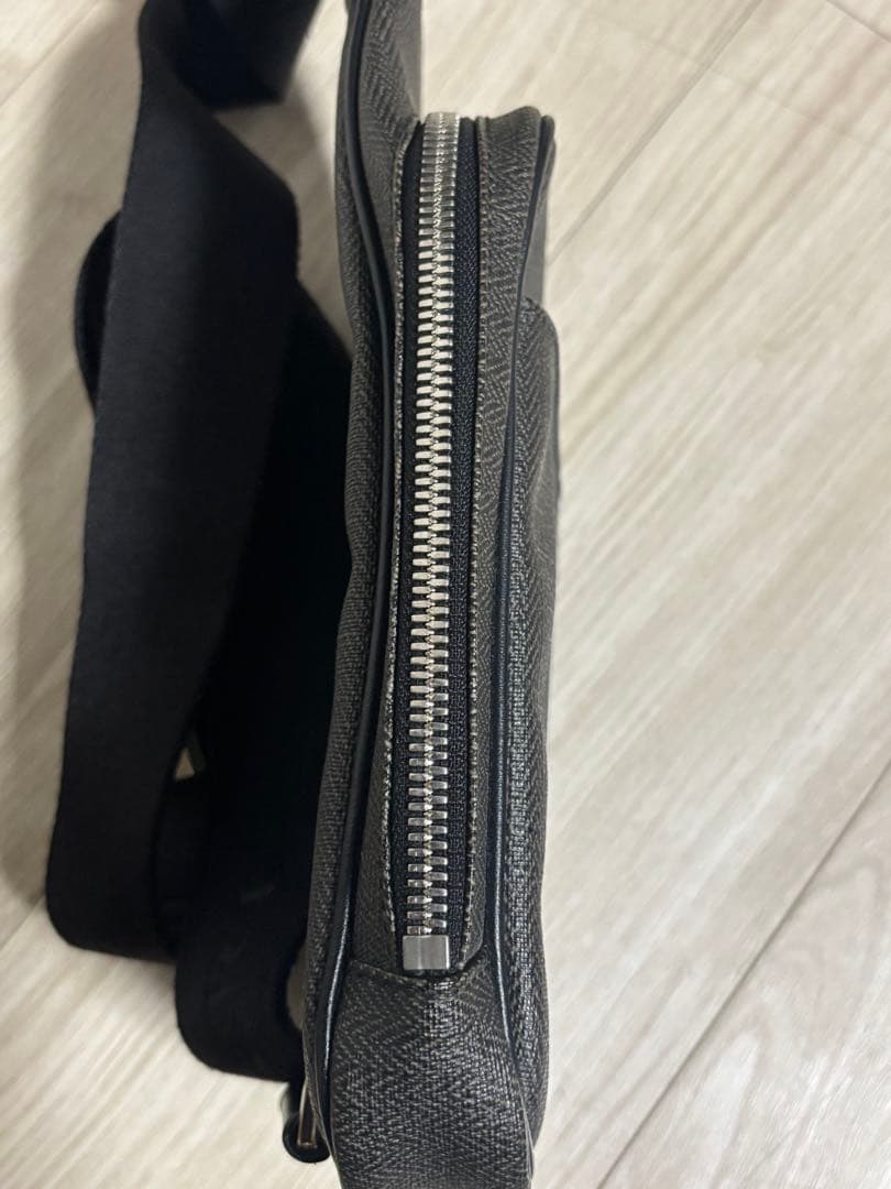 ブルガリウィークエンドボディバック