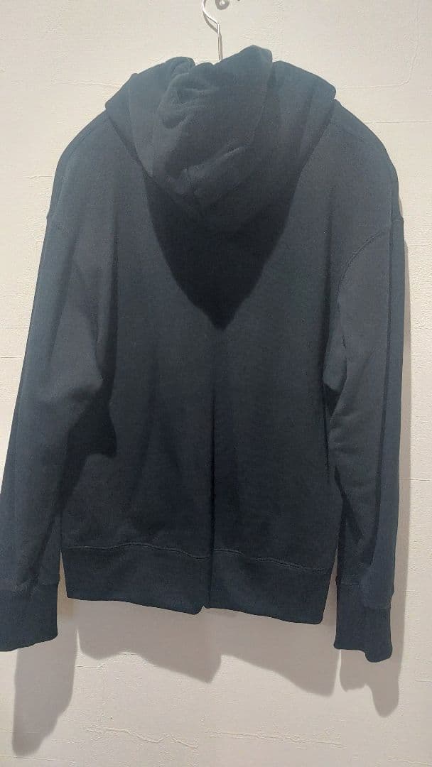 北欧、暮らしの道具店　スッキリ着られる大人のパーカー　ブラック　グレー