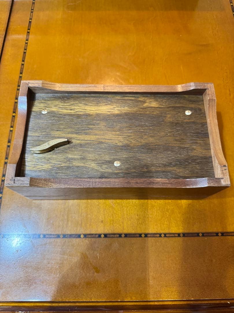 スイス製手巻きオルゴール チャイコフスキー