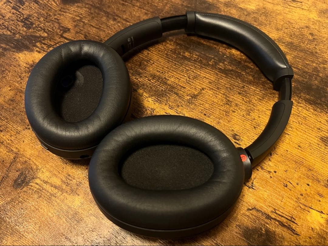 【美品】SONY ヘッドホン WH-1000XM4-B ブラック 付属品完備♪