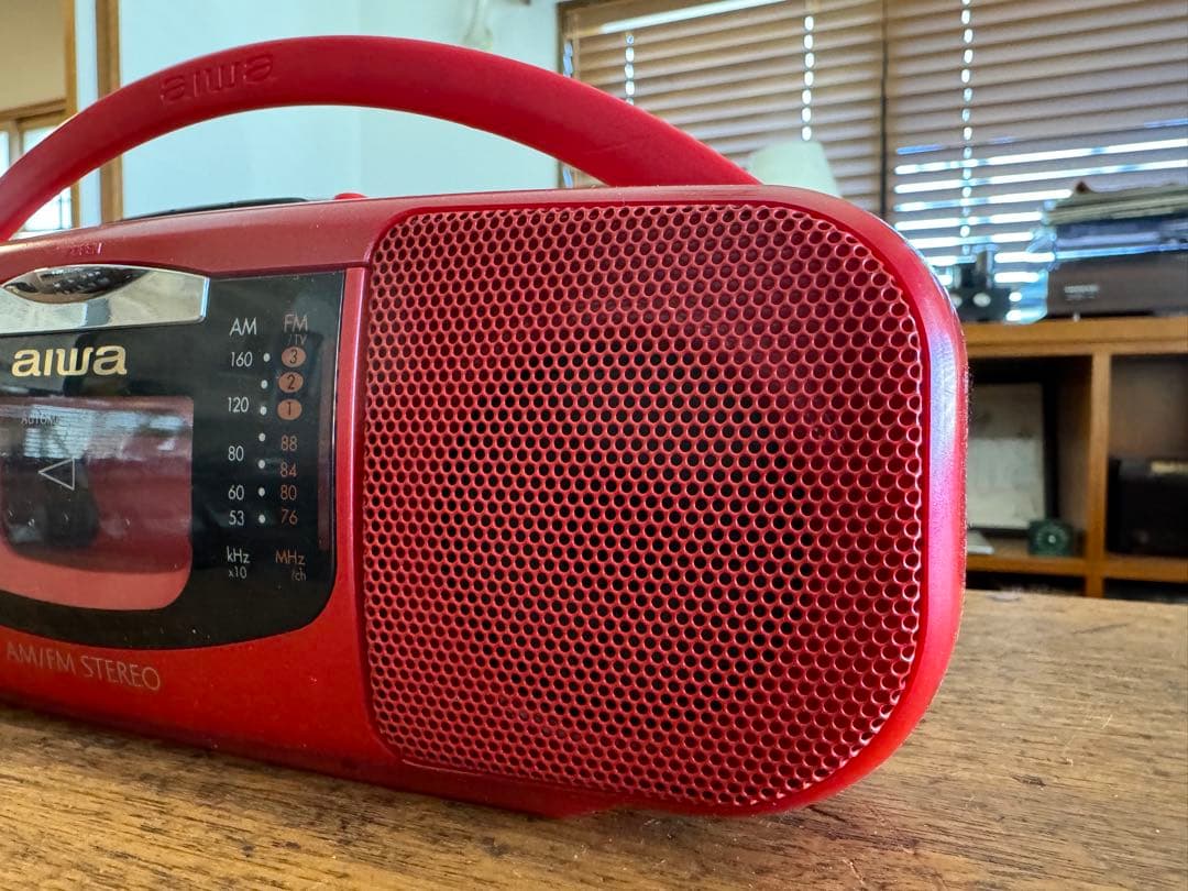 Aiwaのラジカセ　CS-P5 レッド　レトロ　カセットテープ　インテリア