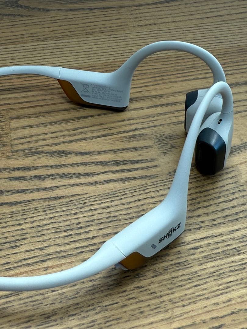 骨伝導イヤホン ホワイトSHOKZ OPENRUN PRO 2 大迫傑仕様