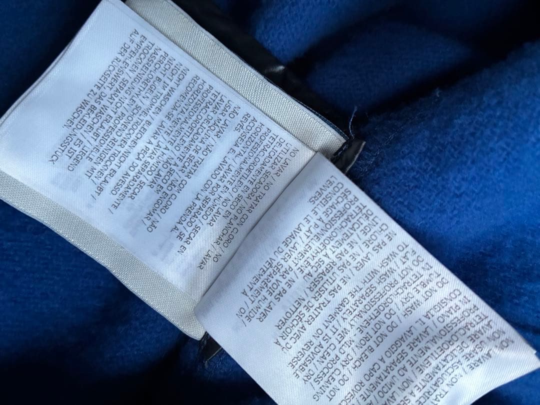 最終お値下げ　モンクレール MANTELLA マンテラ　ケープ　コート　ダウン