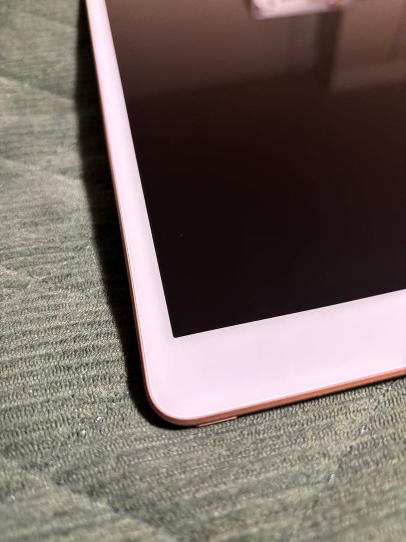 【美品】Apple iPad 第7世代Wi-Fiモデル ゴールド32GB