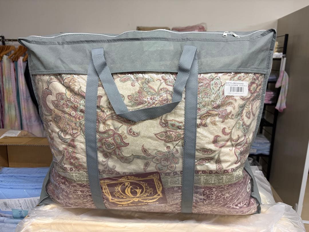 新品羽毛布団　日本製　ダウン90% 四星エクセルゴールド　増量１.6キロ　ダブル